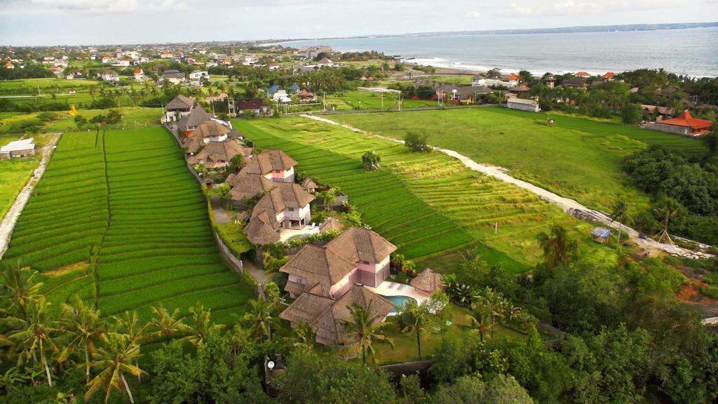 Вилла Hacienda Bali Кута Экстерьер фото