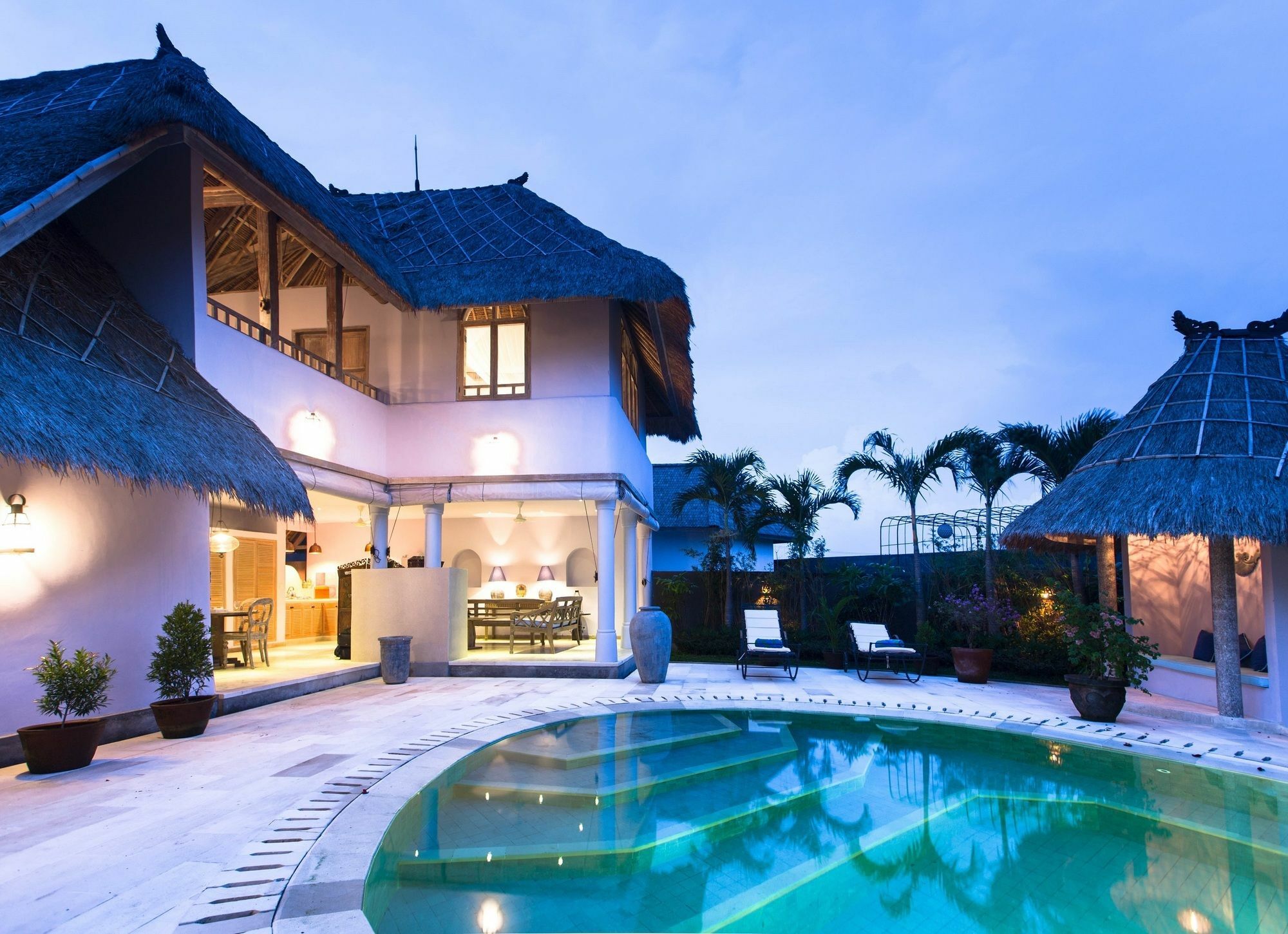 Вилла Hacienda Bali Кута Экстерьер фото